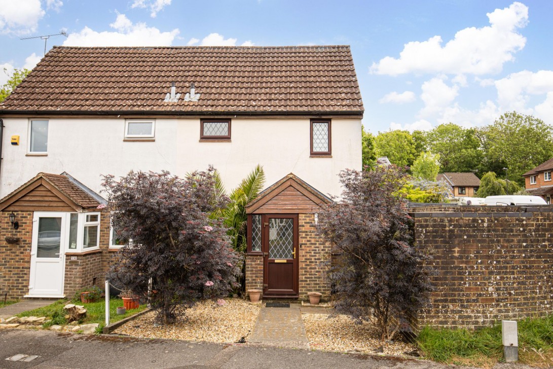 Photo of 17 Leybourne Close, Crawley