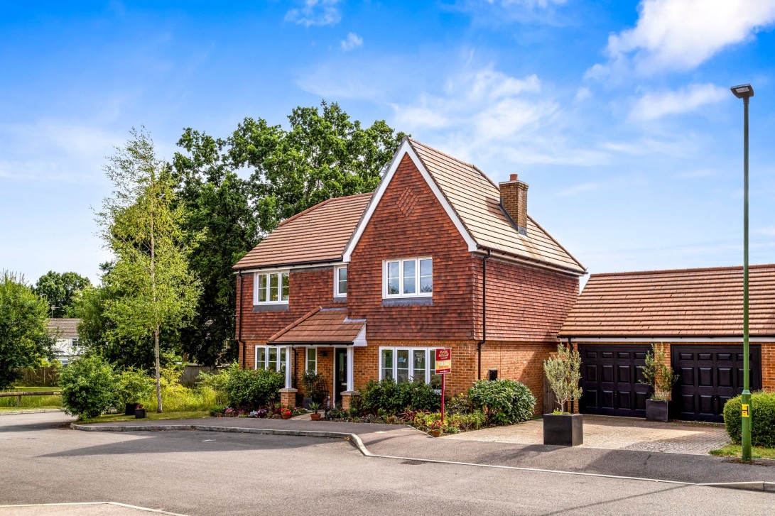 Photo of 38 Watermeadow Lane, Pulborough