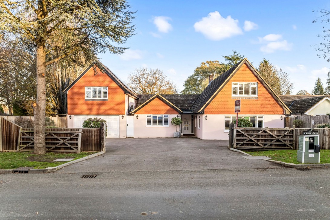 Photo of Southlawn, The Drive, Ifold