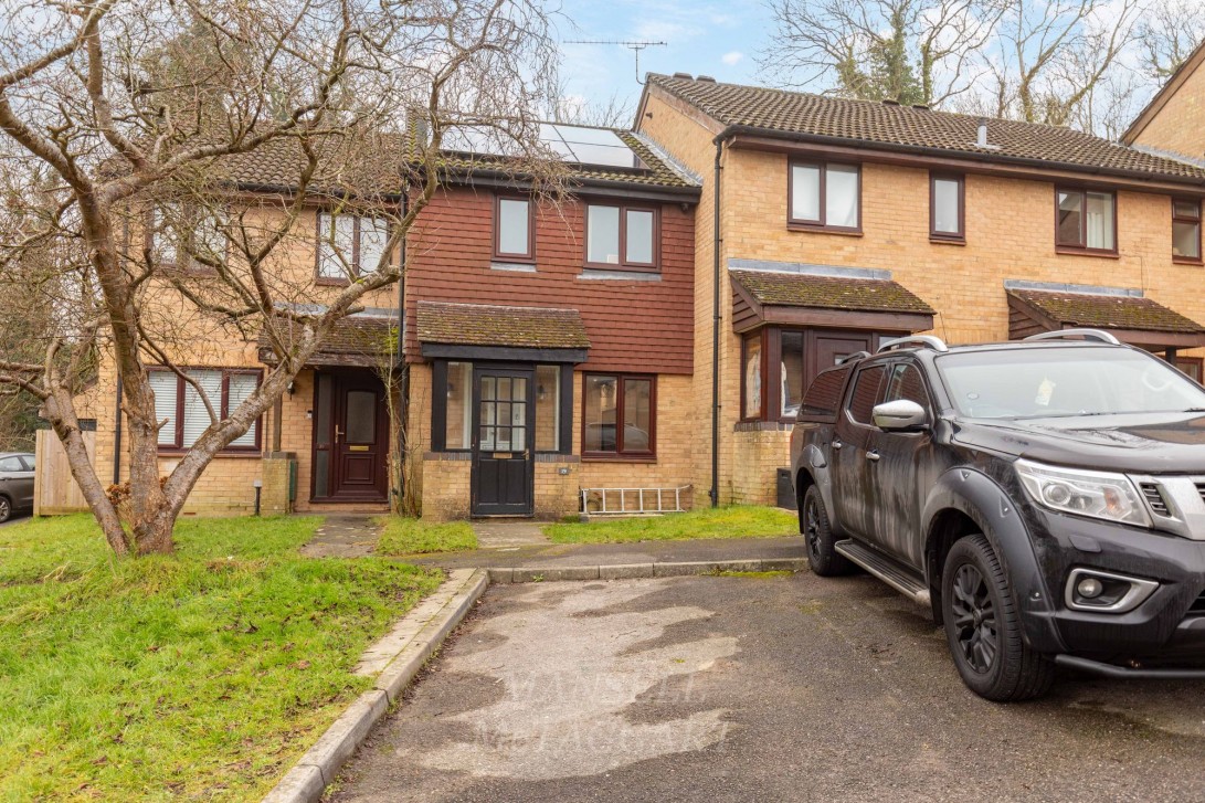 Photo of 19 Chaldon Road, Crawley