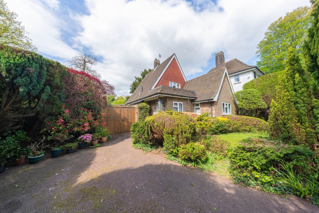 Photo of 15 Ashenground Close, Haywards Heath