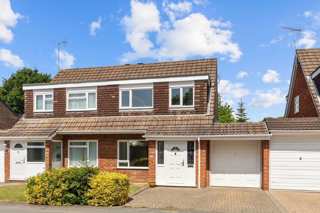 Photo of 123 Heath Way, Horsham