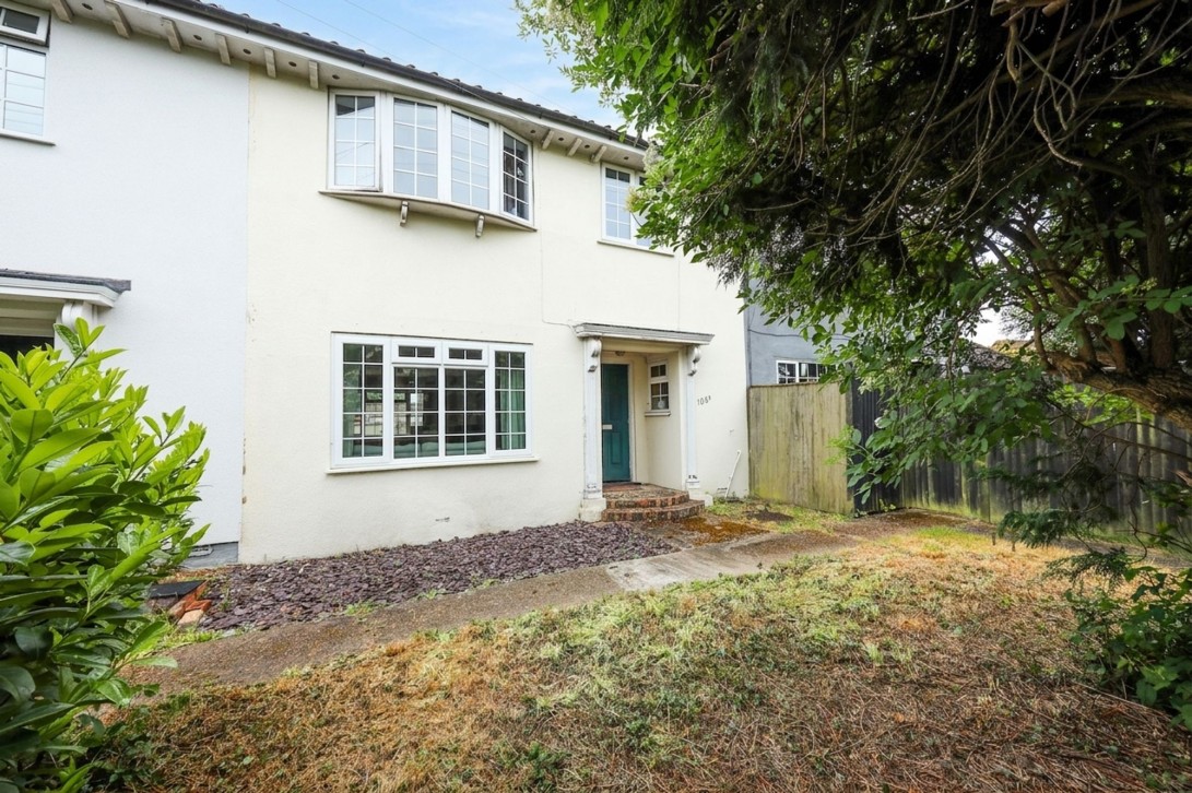 Photo of 106b London Road, Burgess Hill