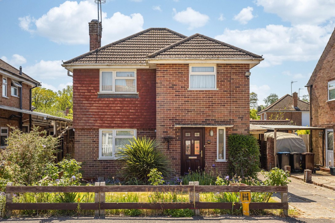 Photo of 51 Woodside Crescent, Horley