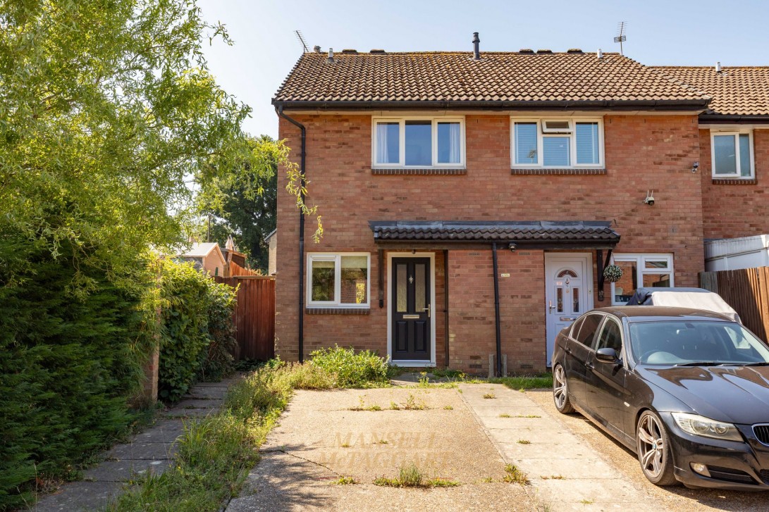 Photo of 15 Birkdale Drive, Crawley