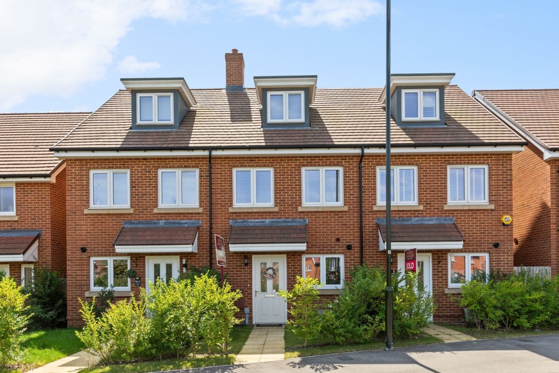 Photo of 7 Harrys Way, Horsham