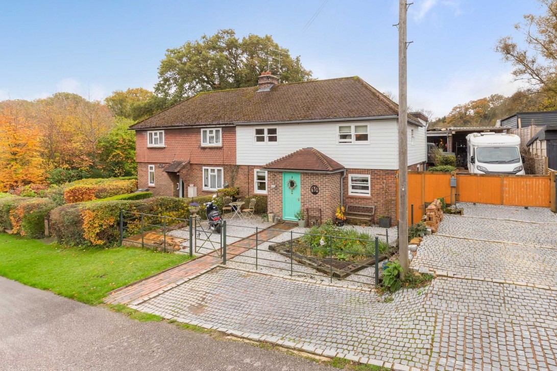 Photo of 2 Brook Cottages New Road, Crowborough