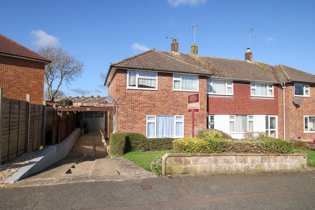 Photo of 35 The Vineries, Burgess Hill