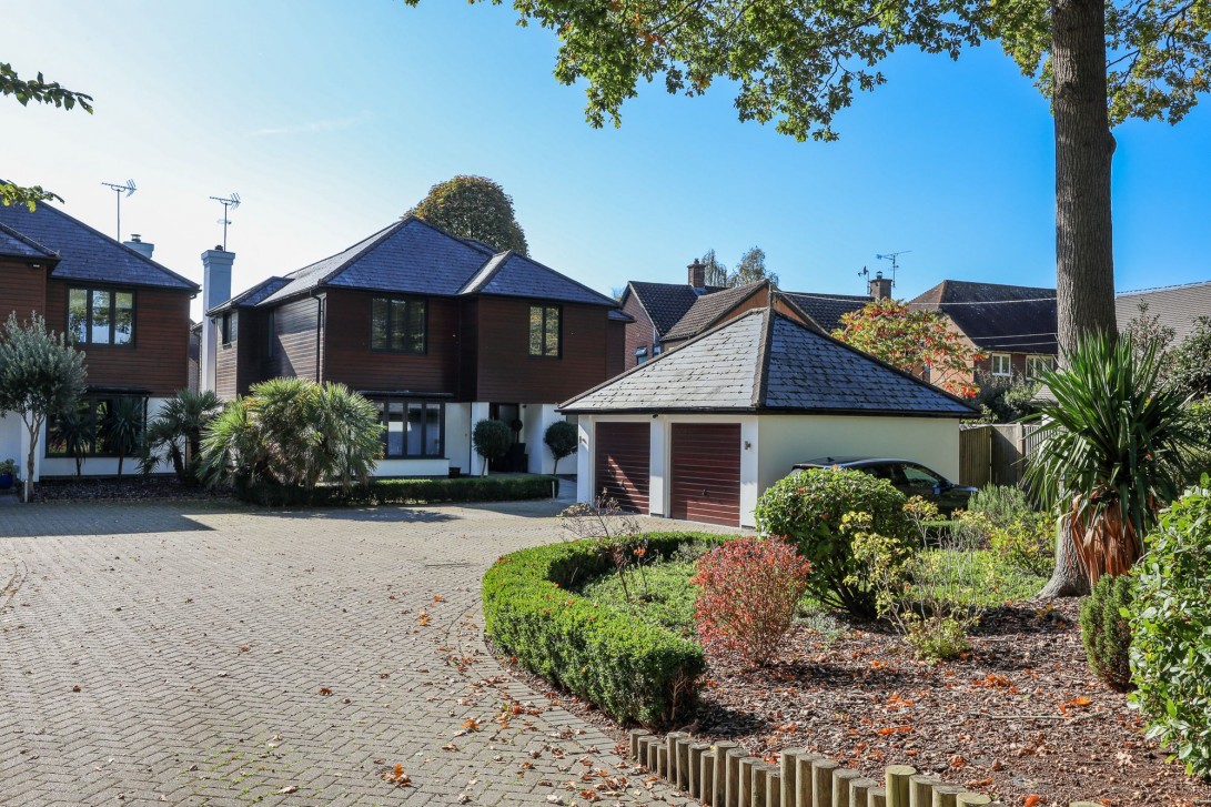 Photo of 54a Folders Lane, Burgess Hill