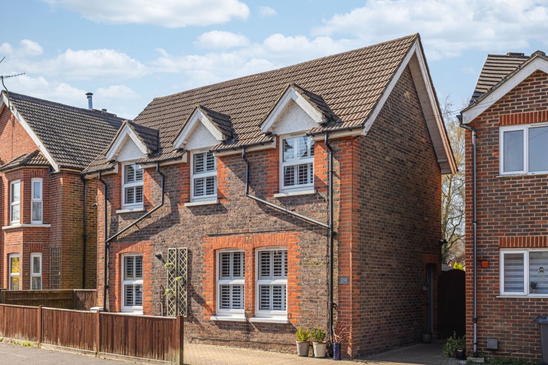 Photo of 24 De La Warr Road, East Grinstead