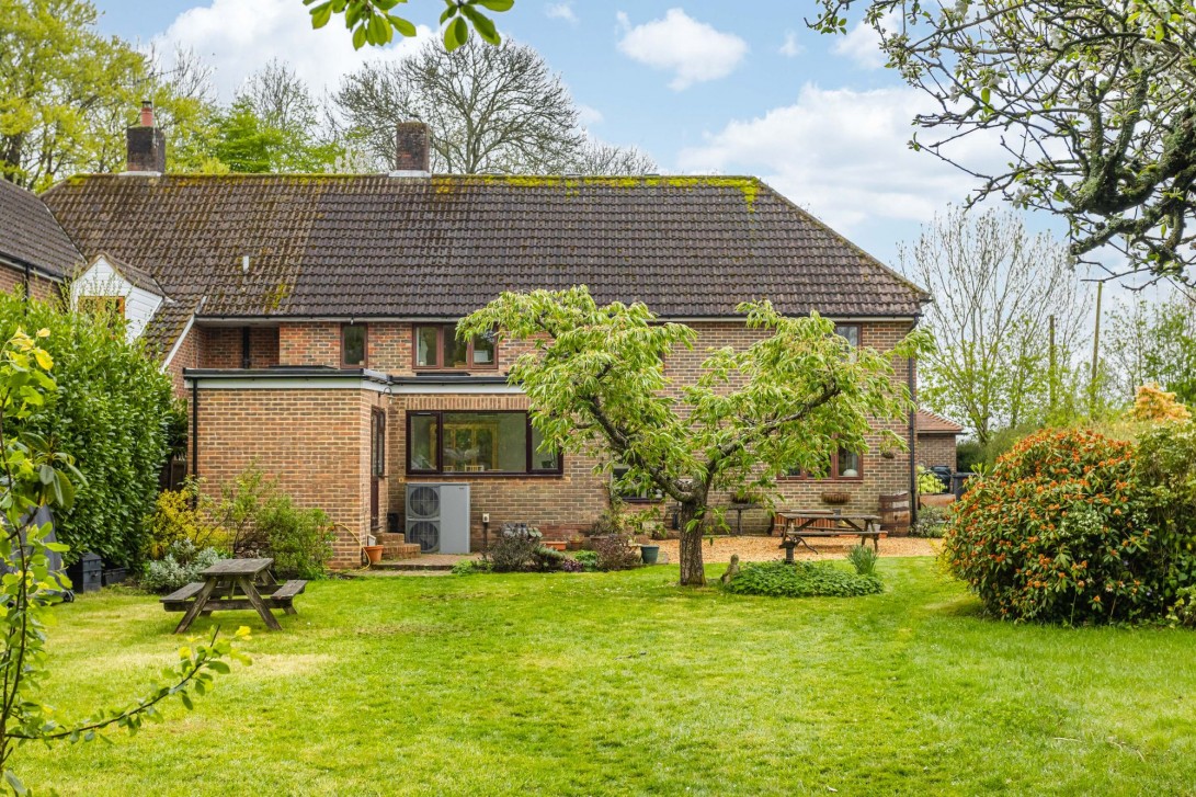 Photo of 1 Orchard Cottages Cansiron Lane, East Grinstead