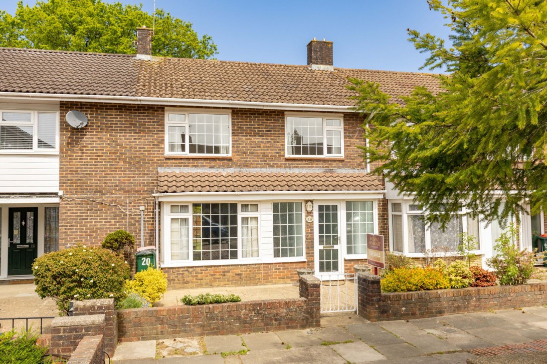 Photo of 20 Cherwell Walk, Crawley
