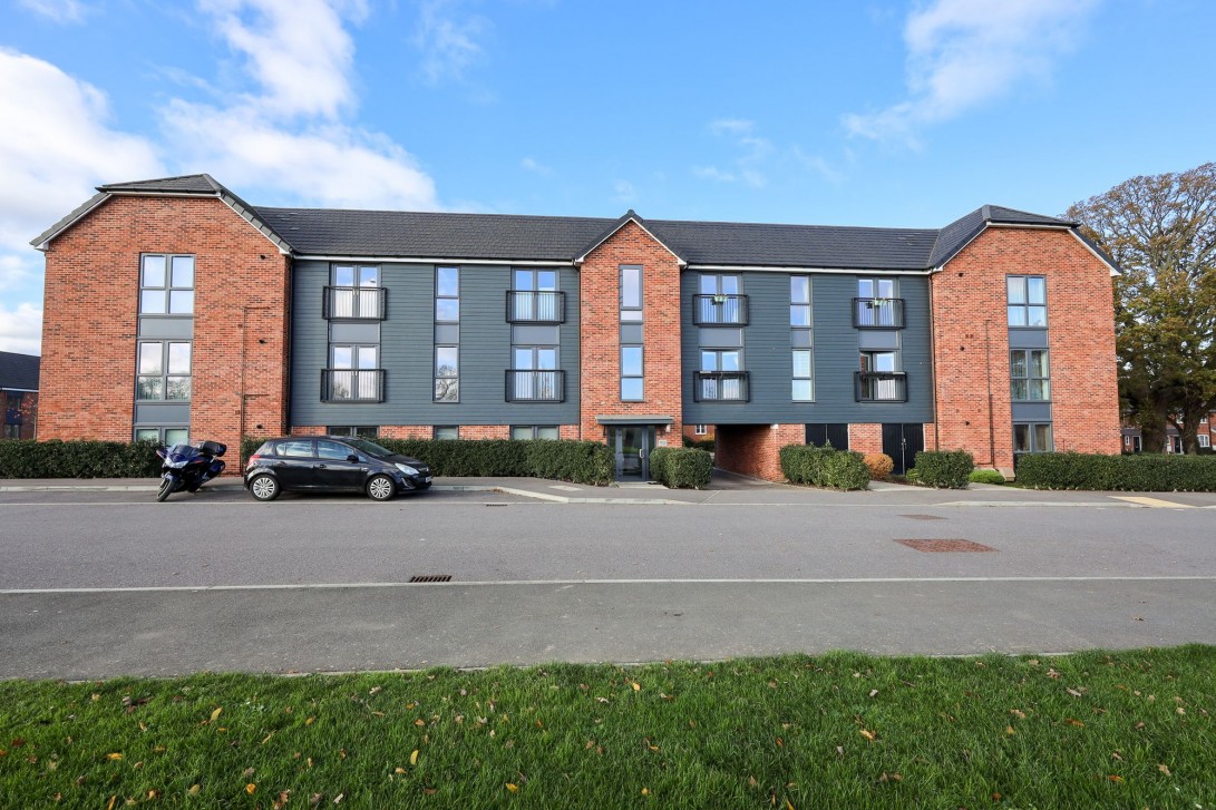 Photo of 72 Icarus Avenue, Burgess Hill