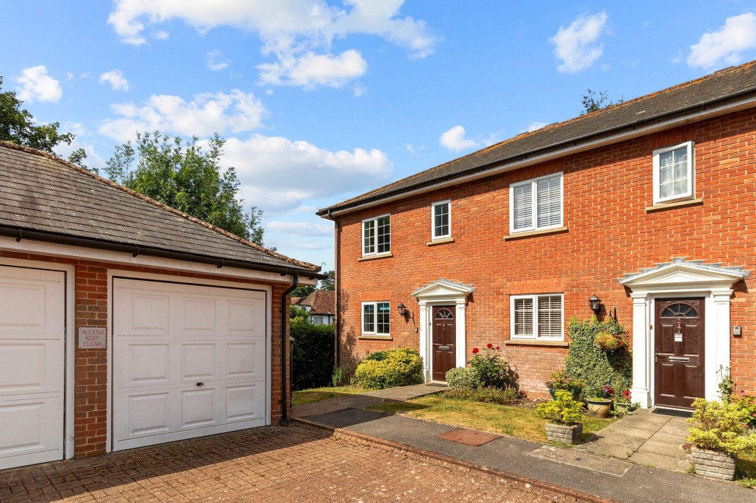 Photo of 1 Stanford Orchard, Horsham