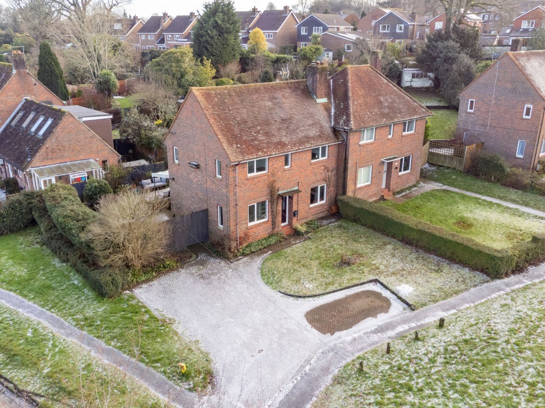 Photo of 25 Medway, Crawley