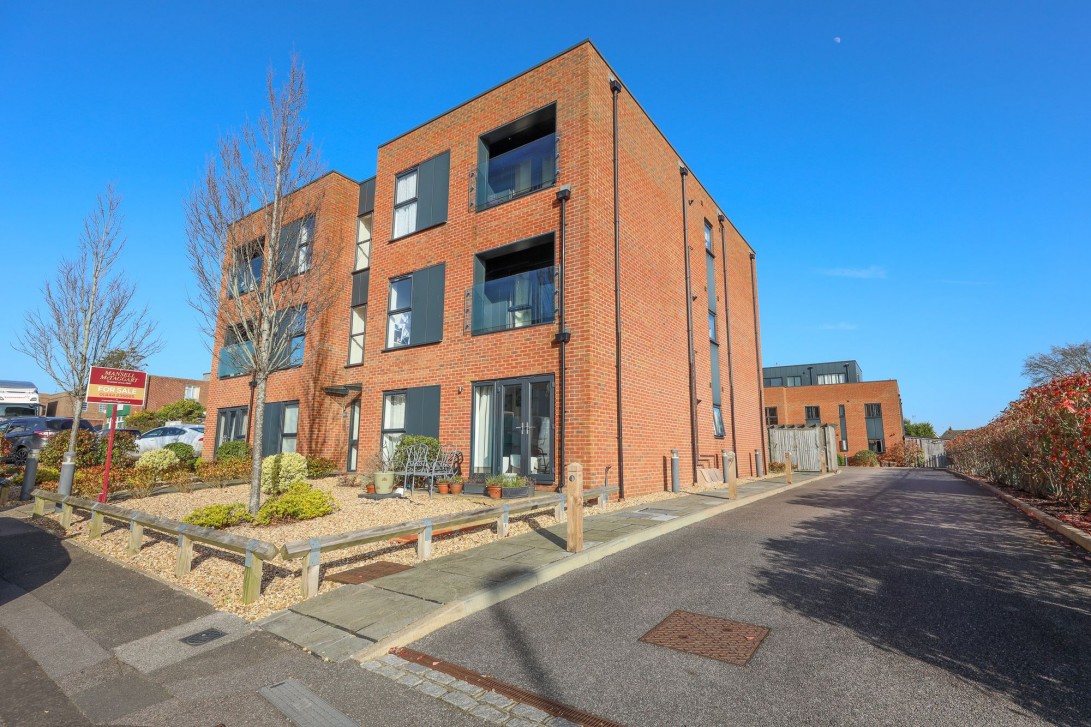 Photo of Flat 2, Burgess Hill