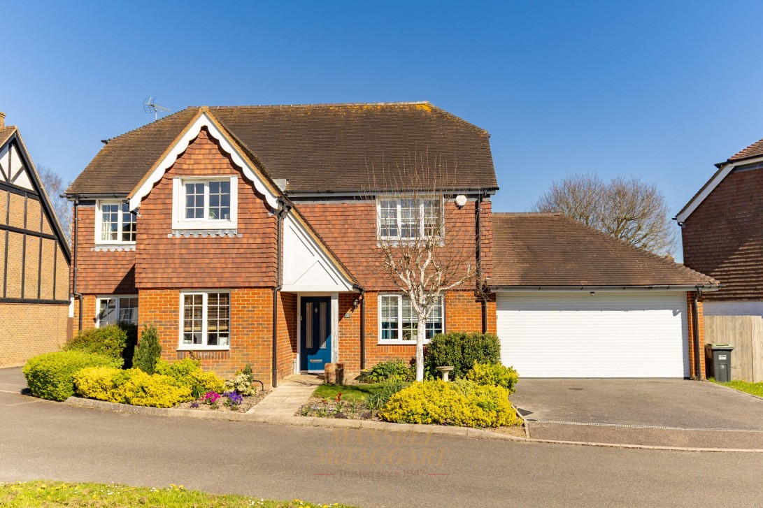 Photo of 37 The Squires, Crawley