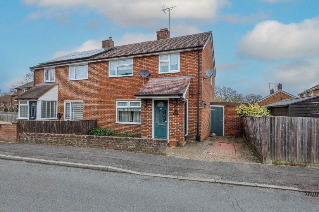 Photo of 76 Manor Road, Burgess Hill