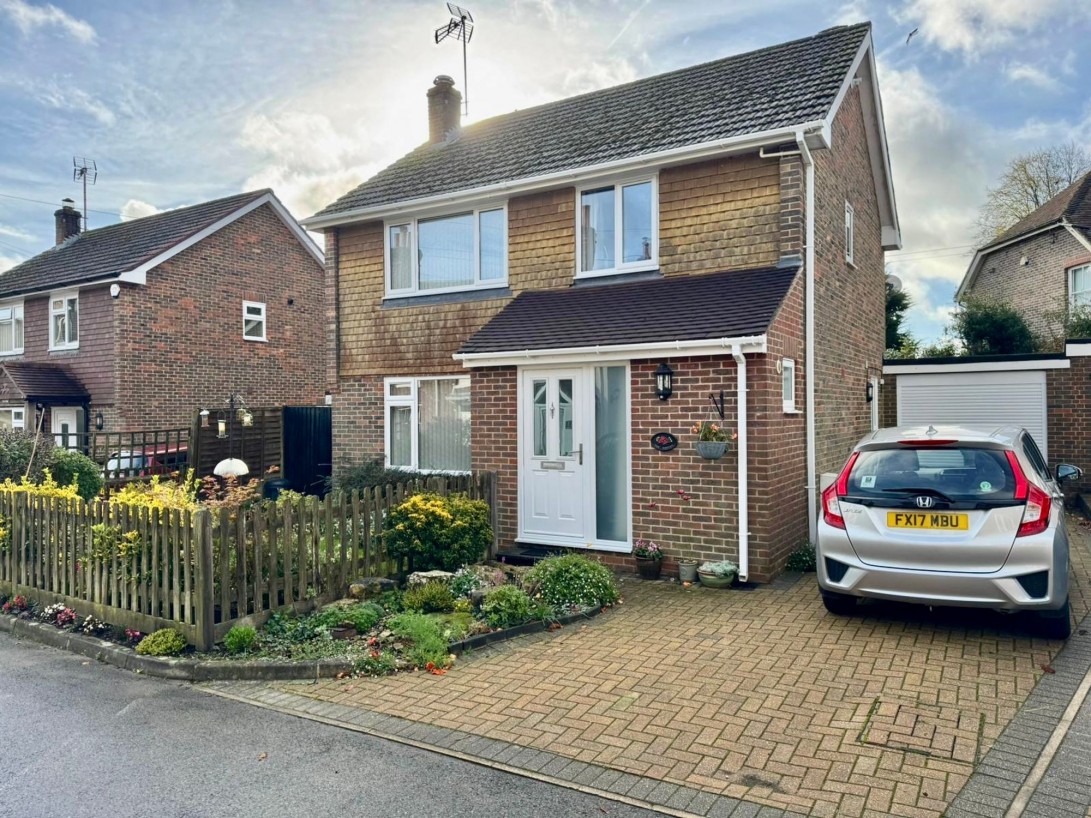 Photo of The Poppies Tollgate Lane Whitemans Green, Haywards Heath