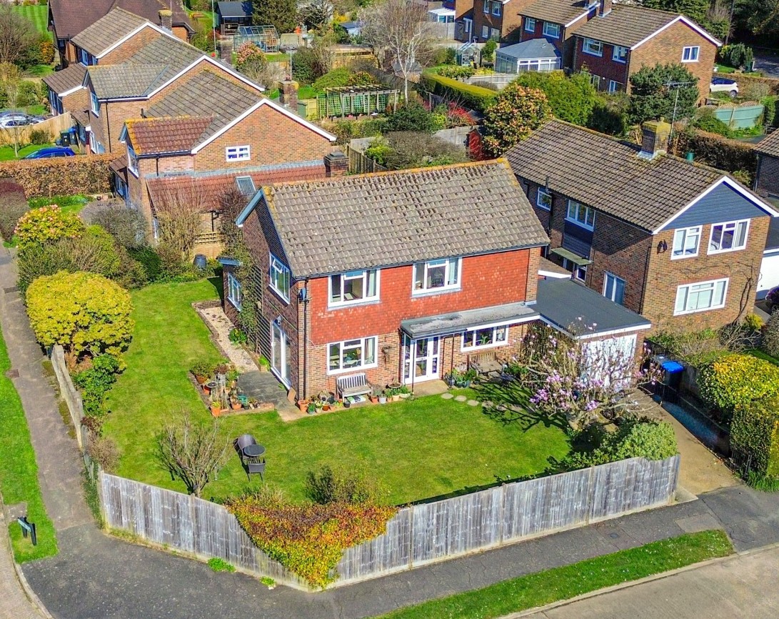 Photo of 6 Munnion Road, Haywards Heath