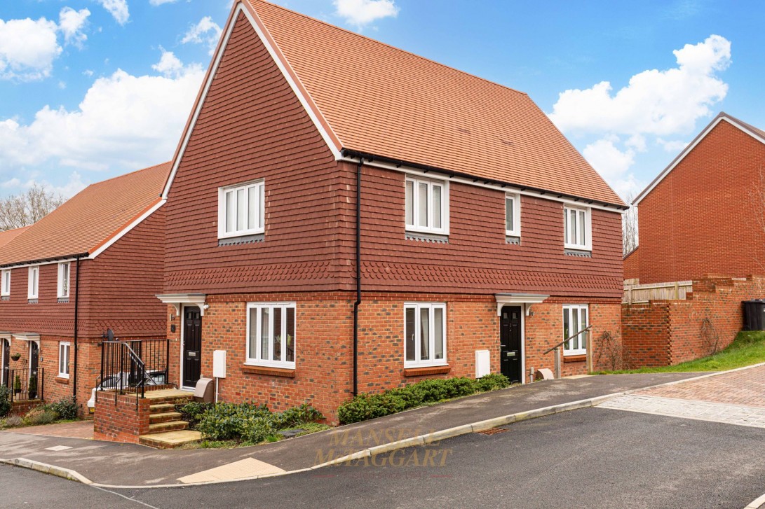 Photo of 1 Thistly Field, East Grinstead