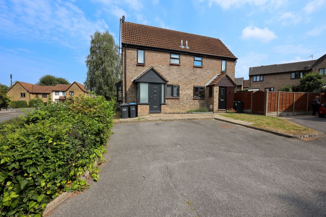 Photo of 46 Stonefield Way, Burgess Hill