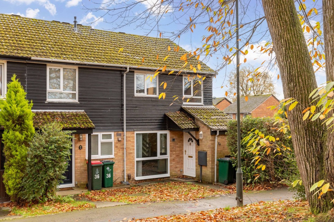 Photo of 34 The Grooms, Crawley