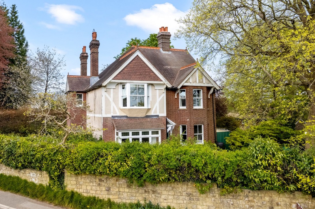 Photo of Holly Lodge Crowborough Hill, Crowborough