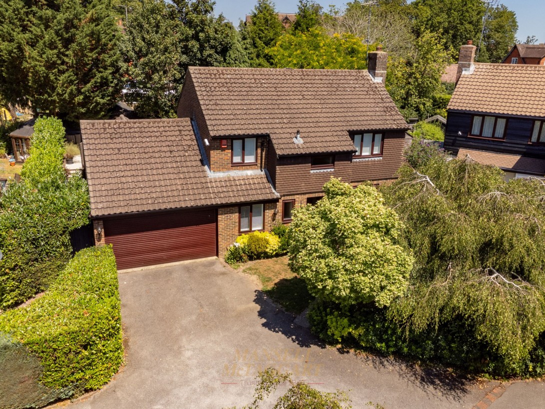 Photo of 23 Mayfield, Crawley