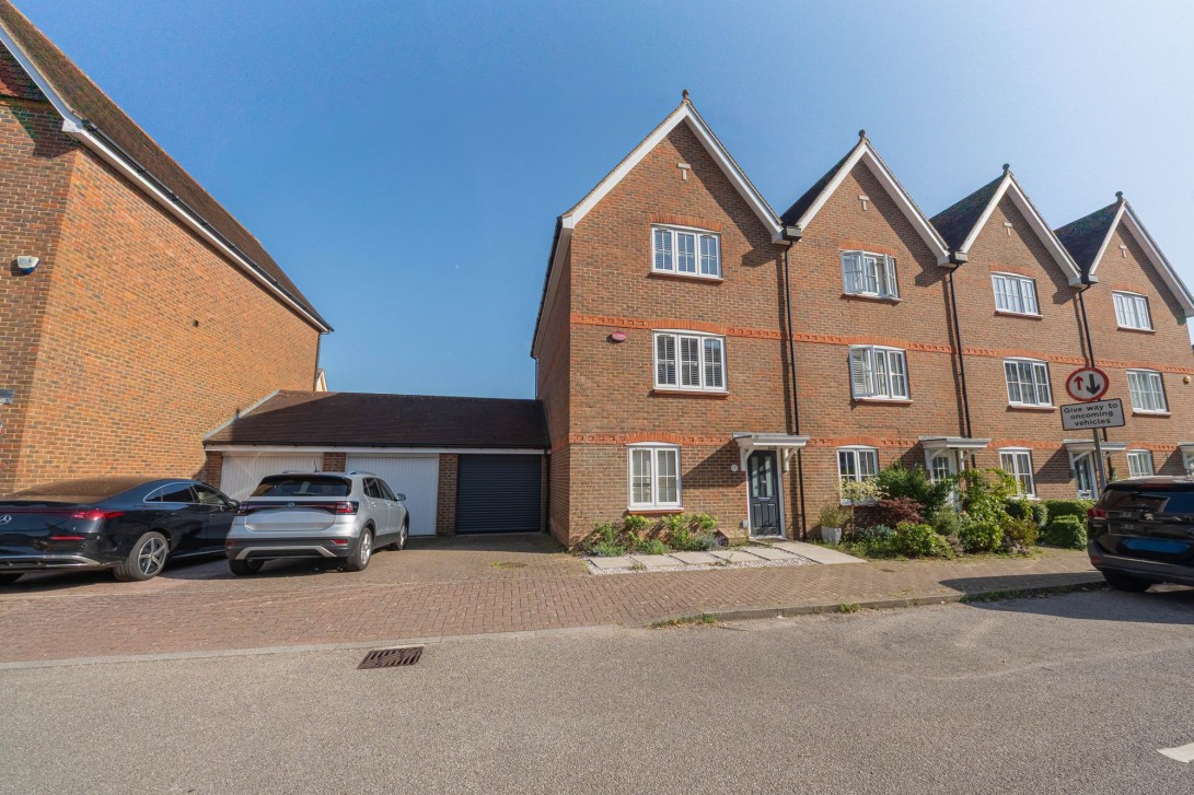 Photo of 90 Updown Hill, Haywards Heath