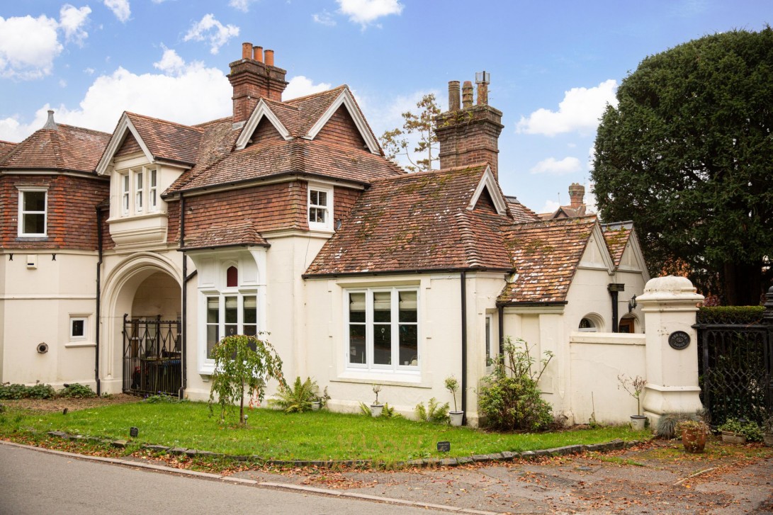 Photo of Gate Lodge Hammerwood Road, East Grinstead