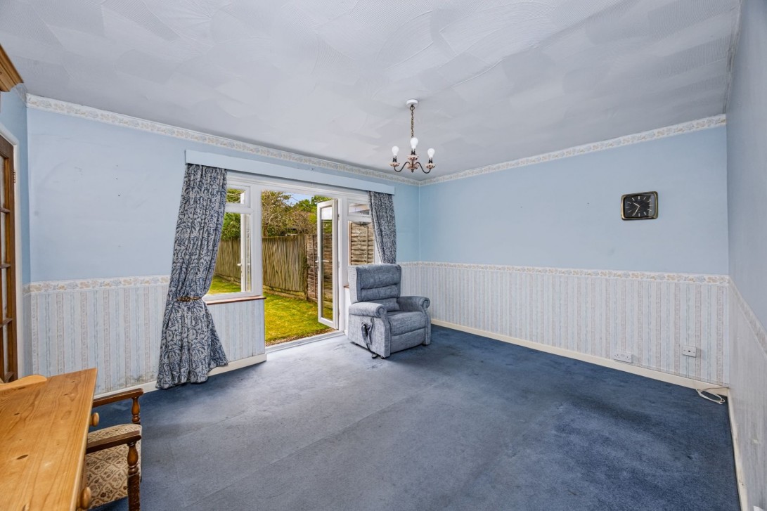 Photo of 14 Woodlands Way, Billingshurst