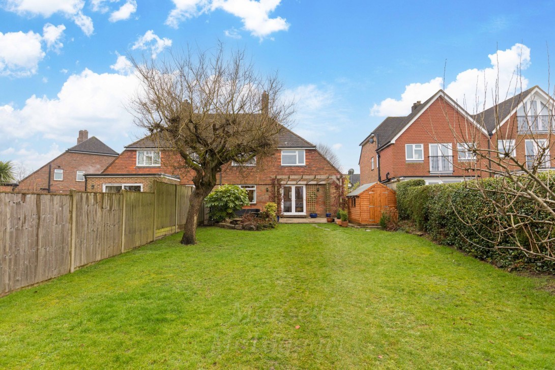 Photo of 28 Broad Field, East Grinstead