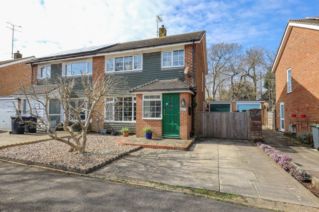 Photo of 34 Meadow Lane, Burgess Hill