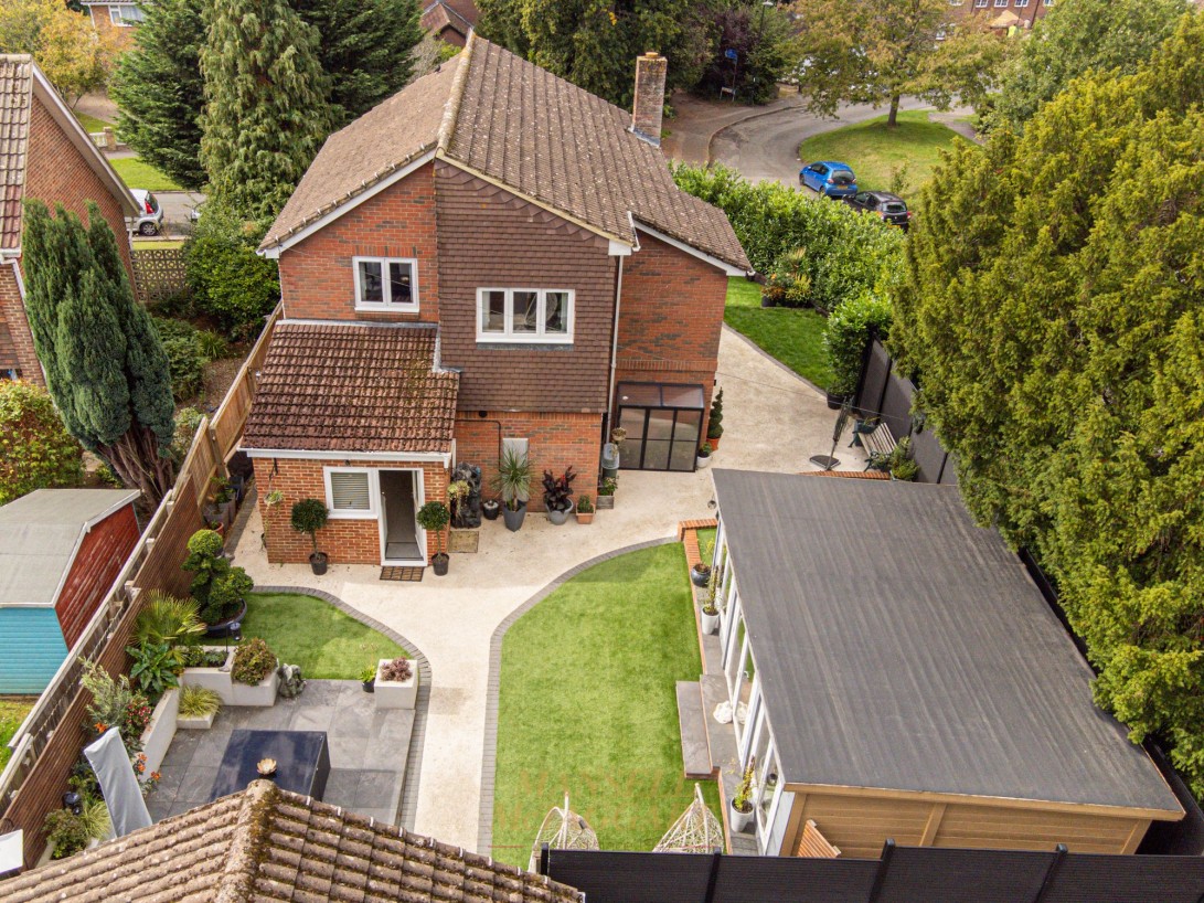 Photo of 58 Banks Road, Crawley