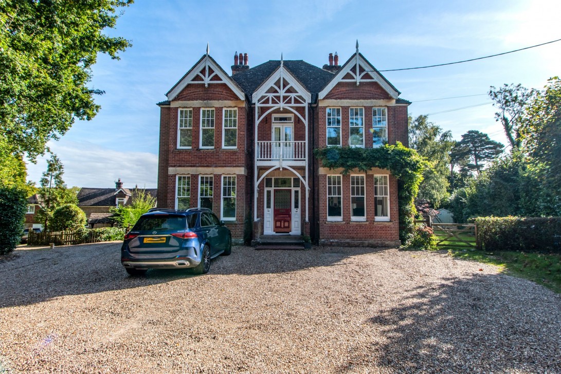 Photo of 2 Westrow House Rocks Lane, Uckfield