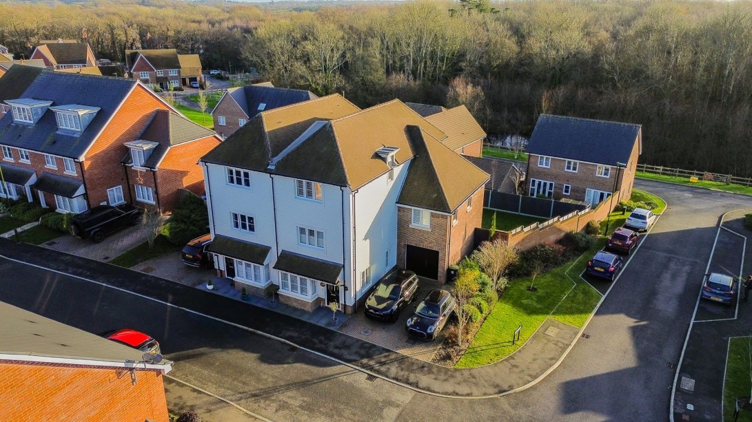 Photo of 10 Buckeridge Way, Haywards Heath