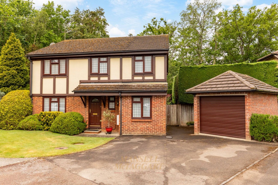 Photo of 13 Selbourne Close, Crawley