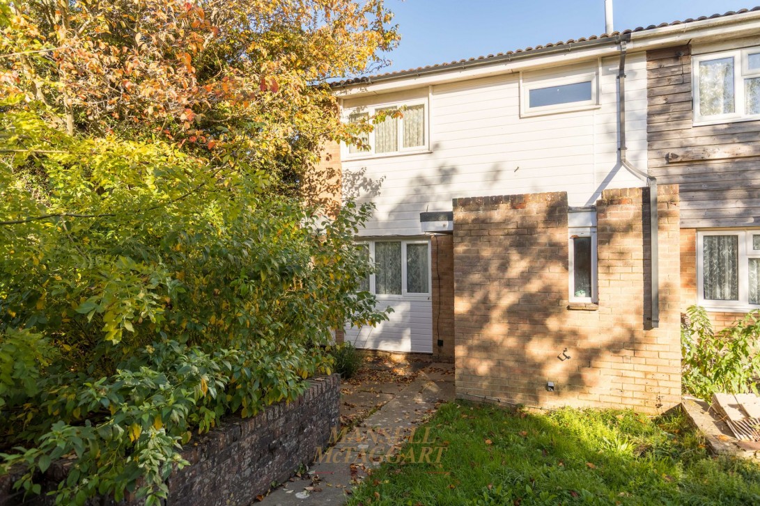 Photo of 42 Apsley Court, Crawley