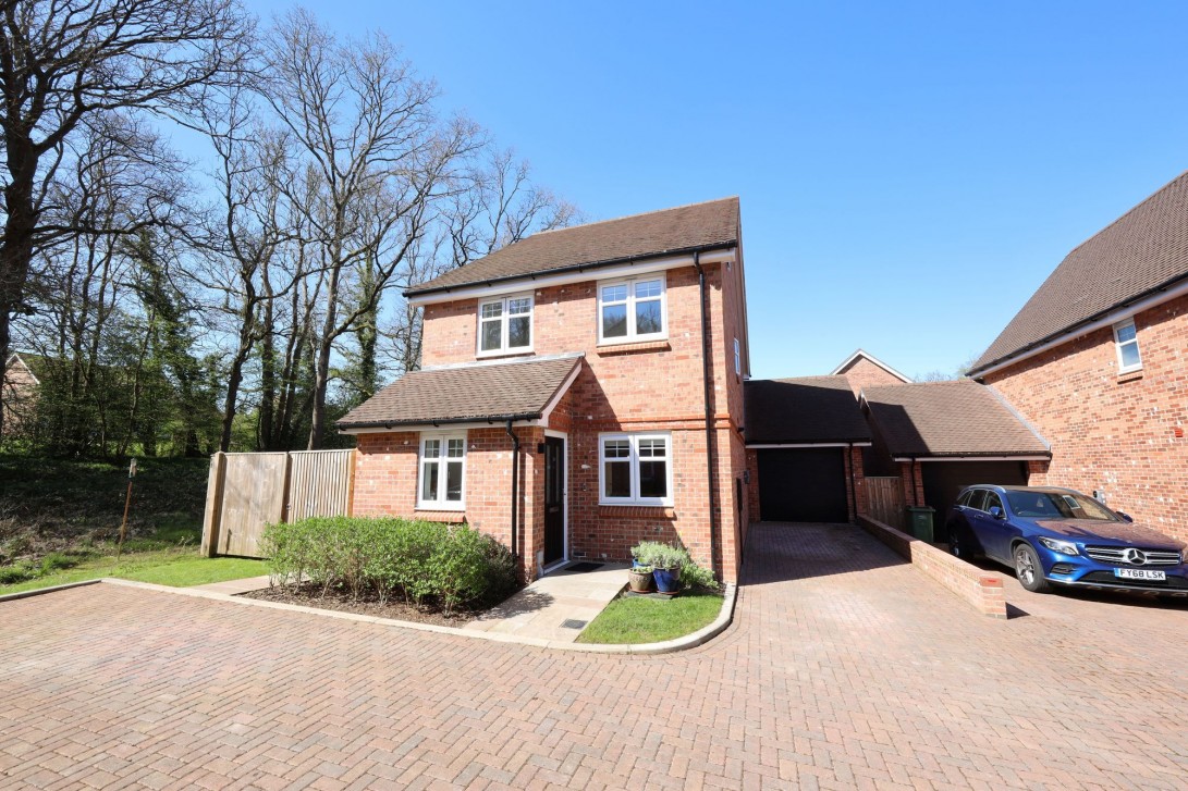 Photo of 14 Merrifield Lane, Burgess Hill