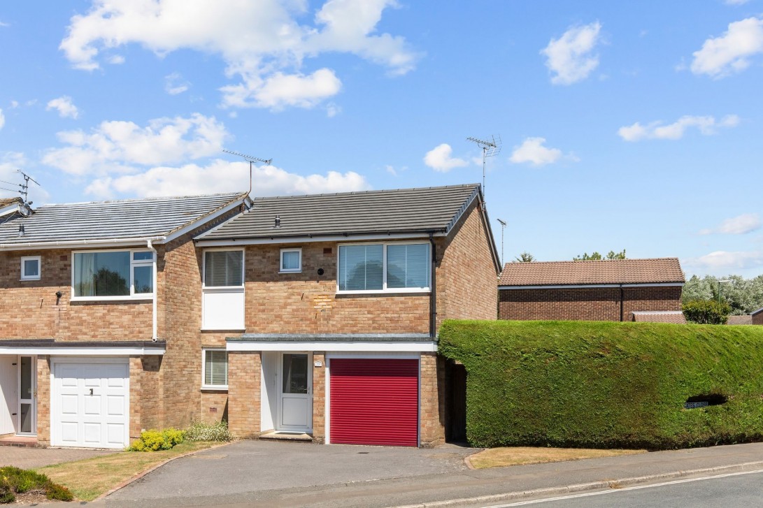 Photo of 53 Pollards Drive, Horsham
