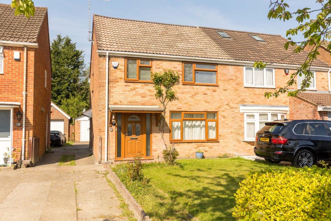 Photo of 141 St. Marys Drive, Crawley
