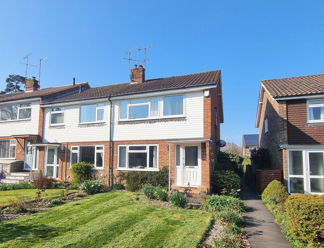 Photo of 39 Fieldway, Haywards Heath