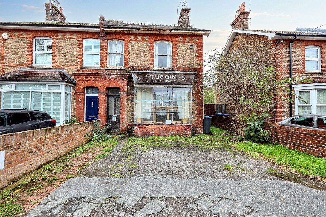 Photo of 5 Valebridge Road, Burgess Hill