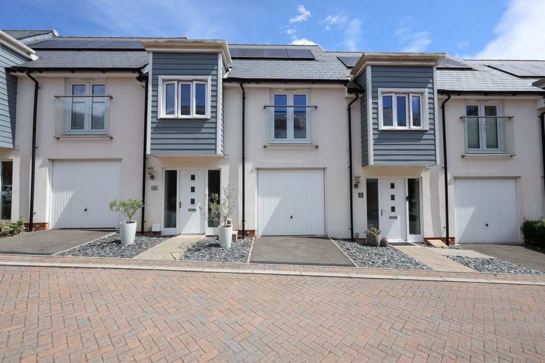 Photo of 6 Goldfinch Road, Burgess Hill