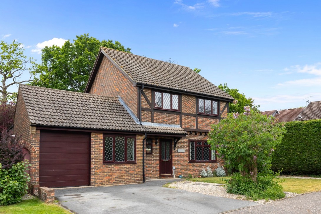 Photo of 5 Mill Farm Road, Horsham