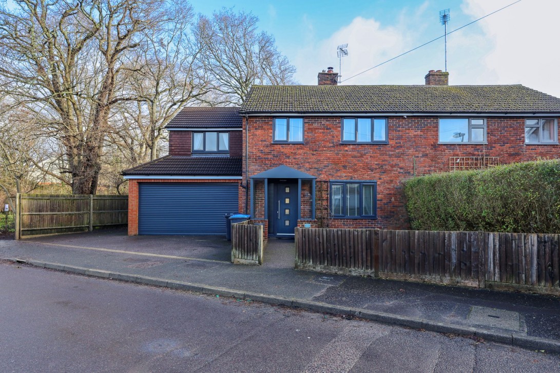 Photo of 101 Manor Road, Burgess Hill