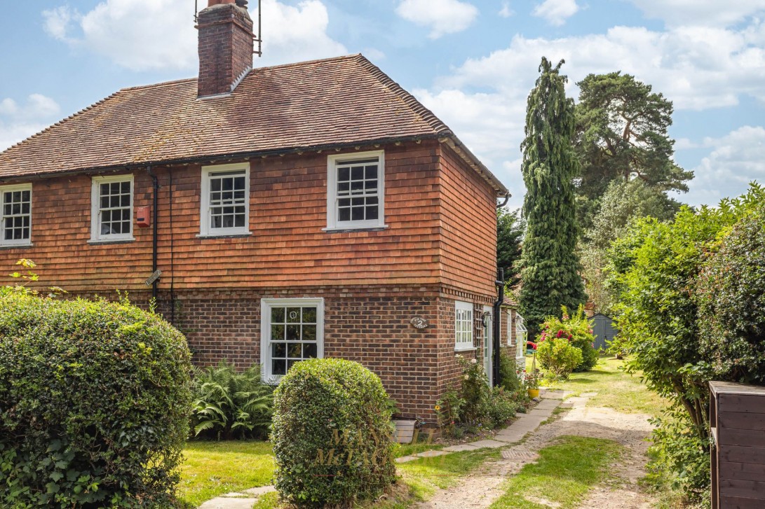 Photo of 2 Fir Tree Cottages Sandy Lane, Crawley