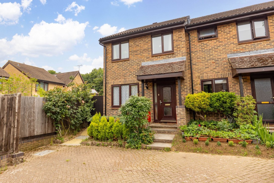 Photo of 6 Chevening Close, Crawley