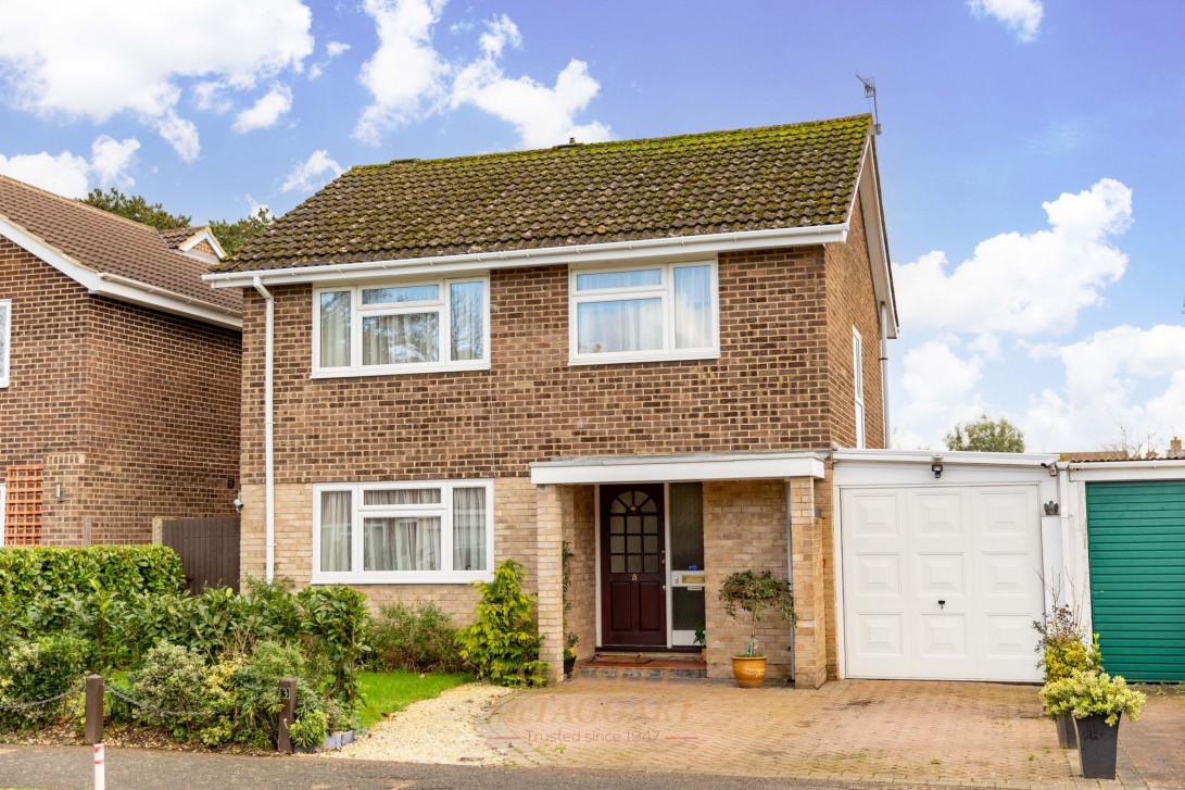 Photo of 3 Landen Park, Horley